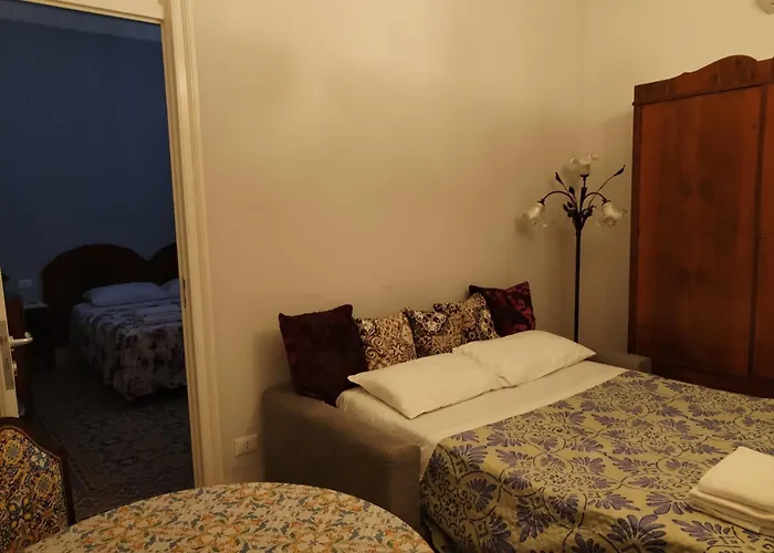 Battisti 18 Vintage Rooms